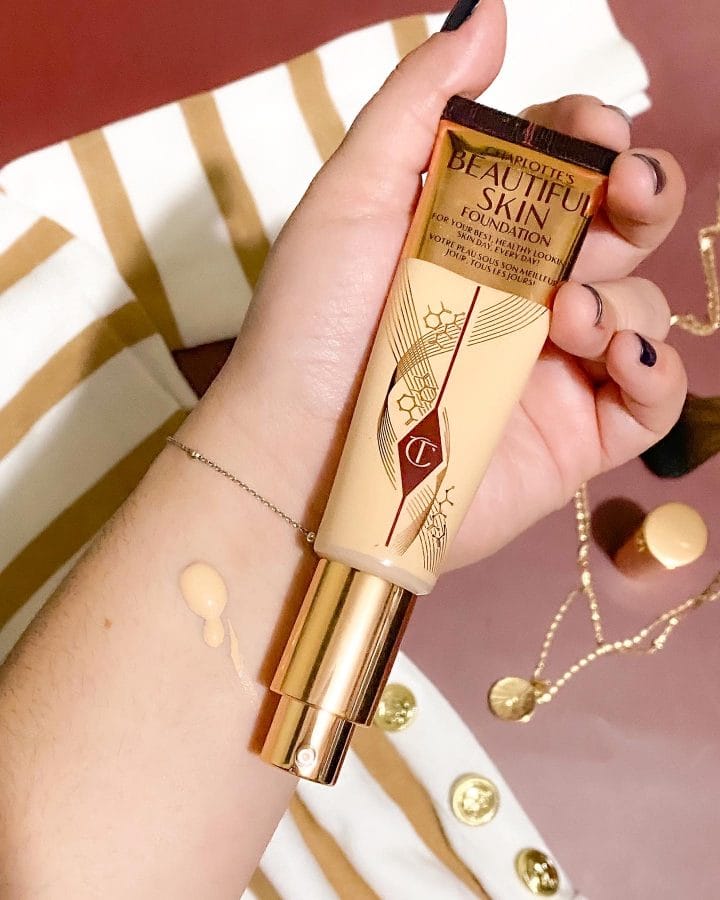 Charlotte Tilbury Beautiful Skin review base de maquillaje de charlotte tilbury opiniones 2